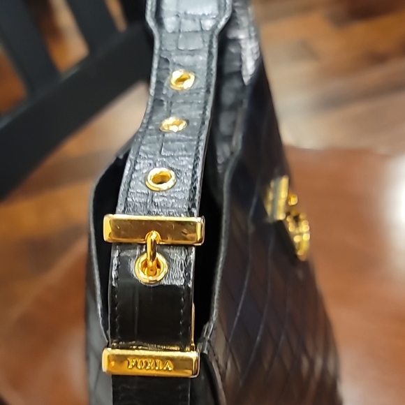 Furla Black Leather Crocodile Embossed Handbag - Picture 8 of 11